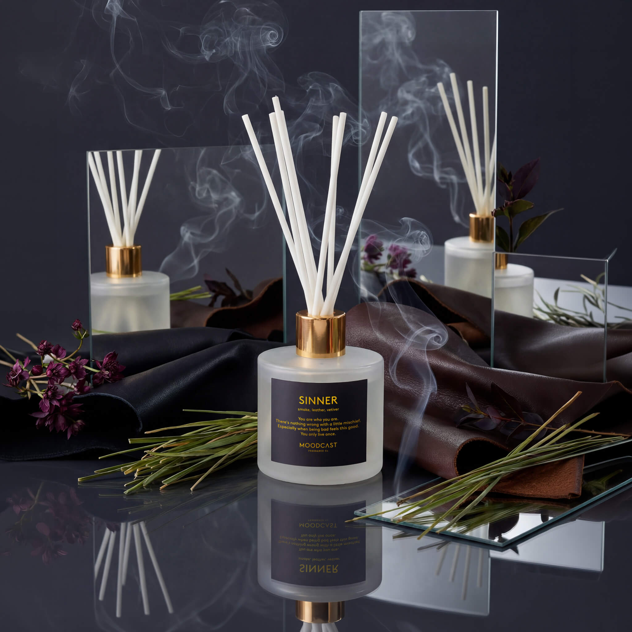 Sinner | White & Gold Diffuser – Moodcast Fragrance Co.