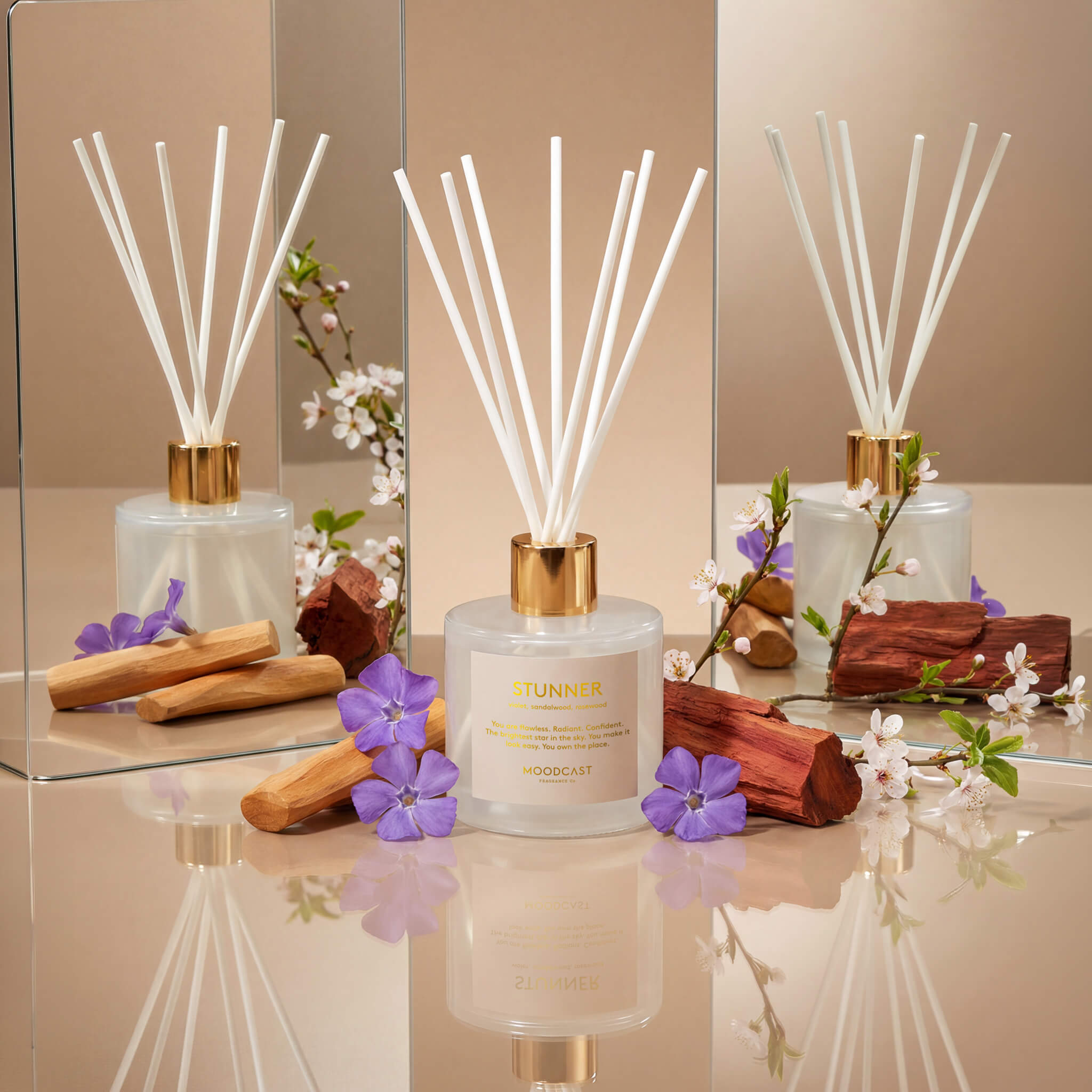 Stunner | White & Gold Diffuser – Moodcast Fragrance Co.